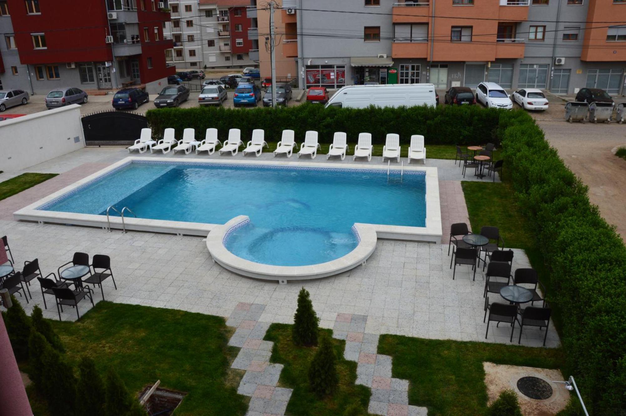Poseidon Apartment Nis Exterior photo